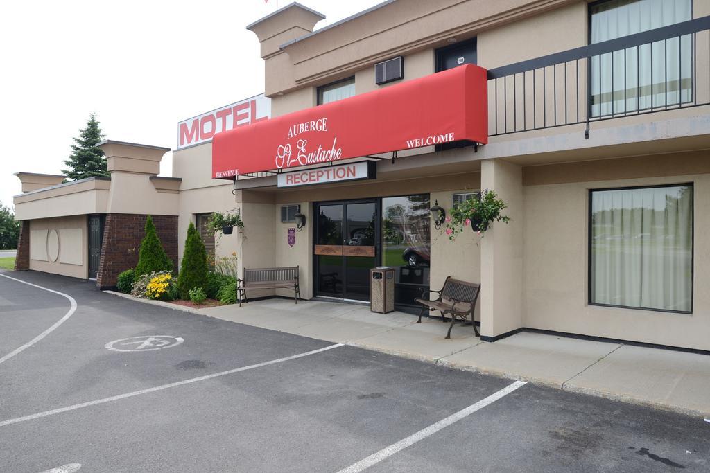 Motel St-Eustache Saint-Eustache Exterior photo